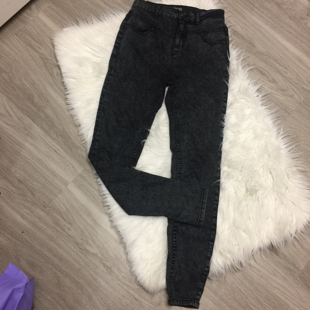 BDG High Rise Ankle Jean - Picture 2 of 8